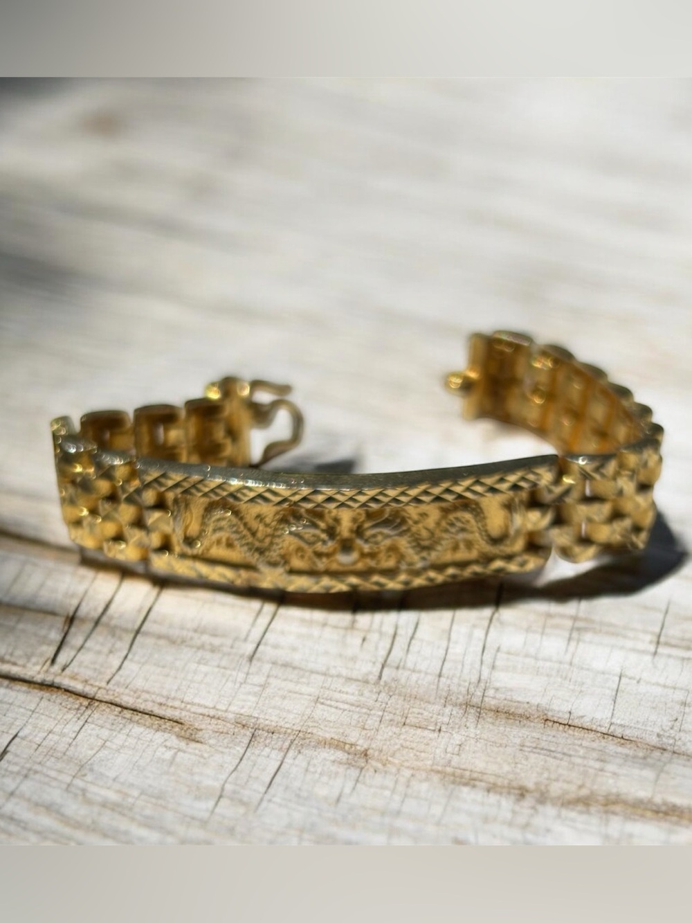23k gold plate dragon bracelet 7.5